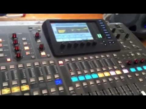 Behringer X32 Mixer: 7-Inch Display and 32 Midas Preamps